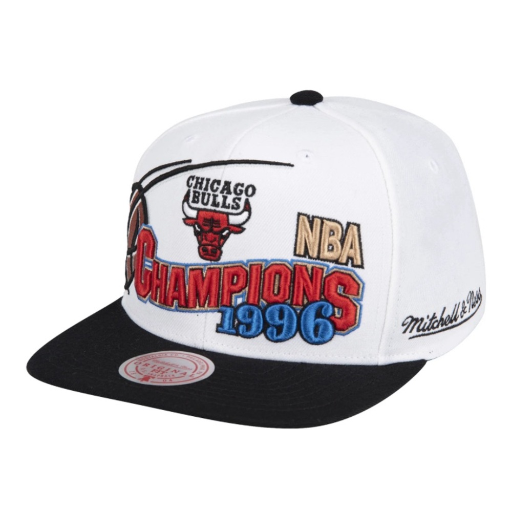 Mitchell & Ness Chicago Bulls NBA Championship Hat NEW Unworn